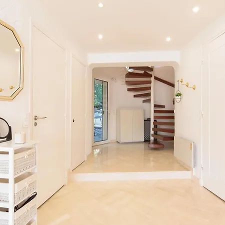 Sea View Duplex Yourhosthelper * Theoule-sur-Mer